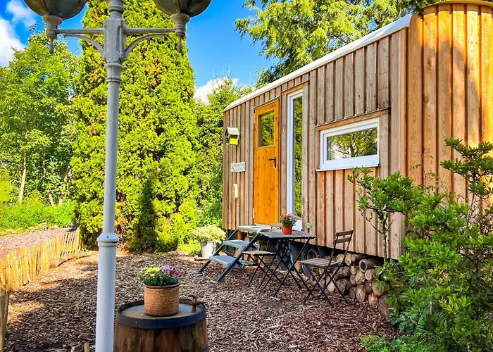 Holiday home Schaeferwagen Gruenspecht Ulmen